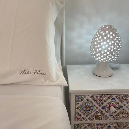 Salentina White House Bed and Breakfast Lecce Buitenkant foto